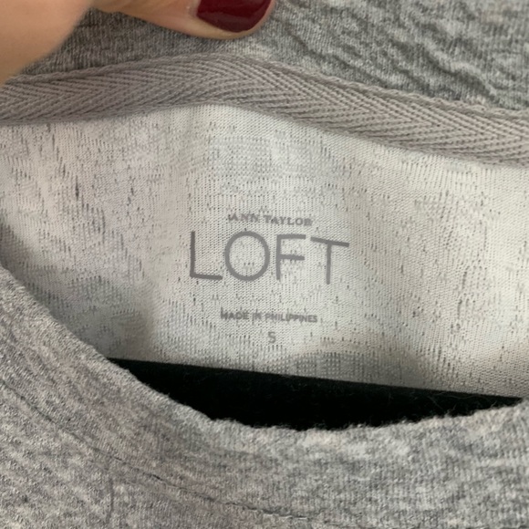 Ann Taylor Loft Grey textured blouse - Picture 2 of 3